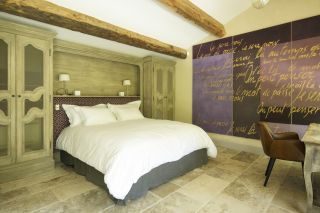 mas 8 Rooms for seasonal rent on ST REMY DE PROVENCE (13210)