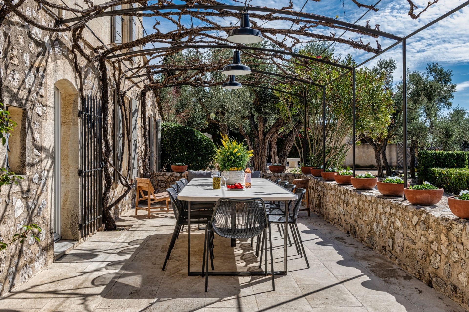 mas 6 Rooms for seasonal rent on MAUSSANE LES ALPILLES (13520)