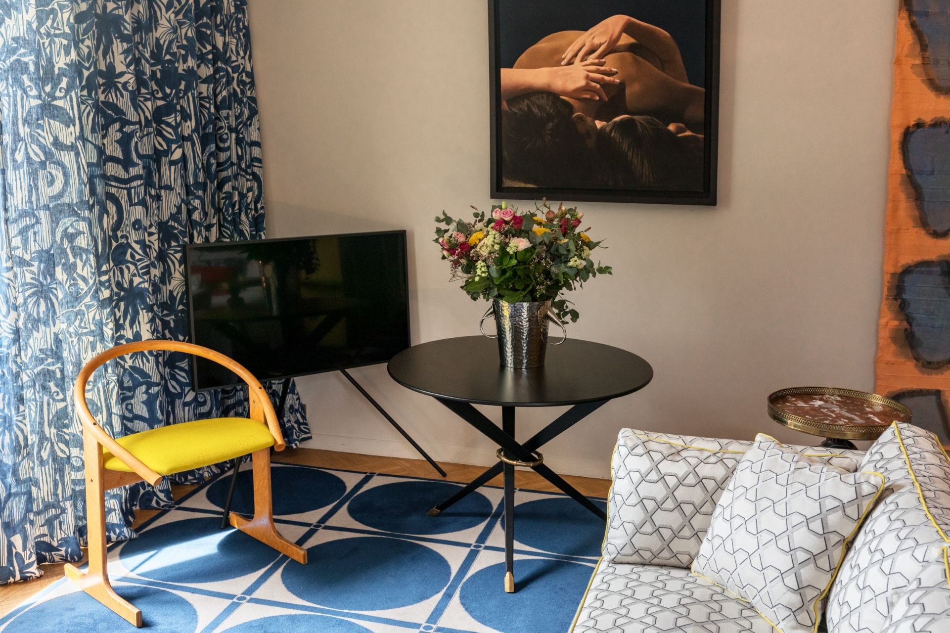 house 8 Rooms for seasonal rent on AIX EN PROVENCE (13090)