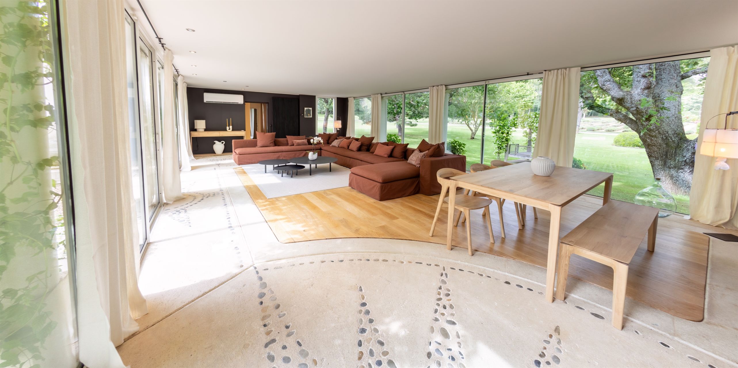 house 17 Rooms for seasonal rent on AIX EN PROVENCE (13100)