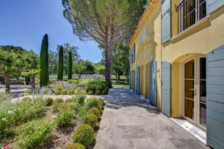 maison 17 Pièces en location saisonnière sur AIX EN PROVENCE (13100)