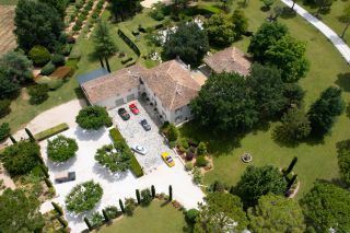maison 17 Pièces en location saisonnière sur AIX EN PROVENCE (13100)