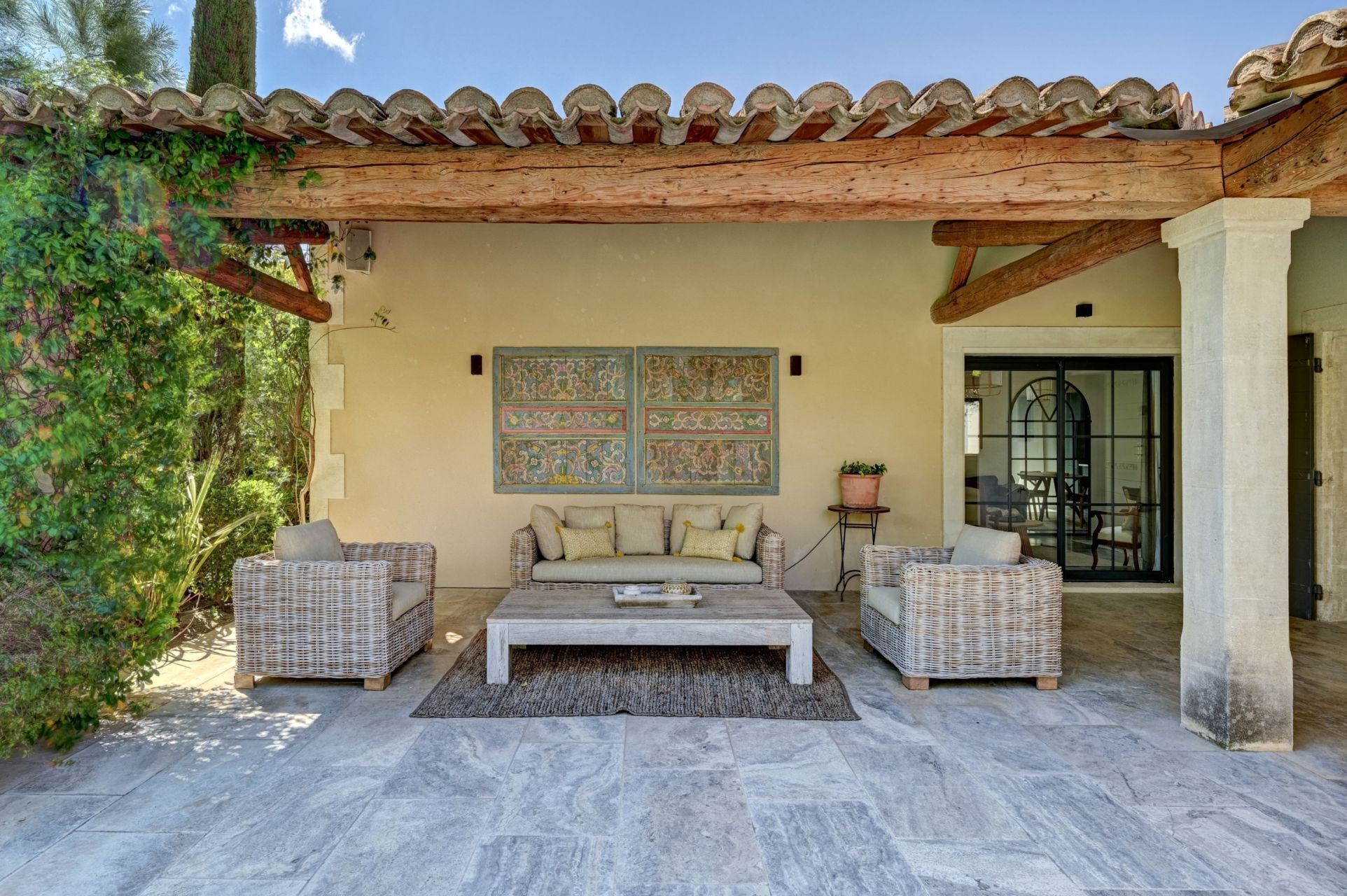 mas 12 Pièces en location saisonnière sur PARADOU (13520)