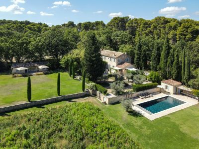 Rental Mas Saint-Rémy-de-Provence 13 Rooms 710 m²