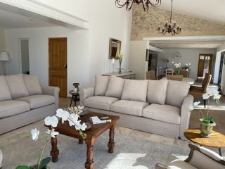 bastide 12 Pièces en location saisonnière sur L ISLE SUR LA SORGUE (84800)