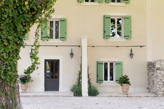 bastide 12 Pièces en location saisonnière sur L ISLE SUR LA SORGUE (84800)