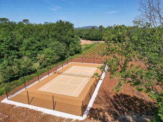 bastide 9 Rooms for seasonal rent on ST MAXIMIN LA STE BAUME (83470)