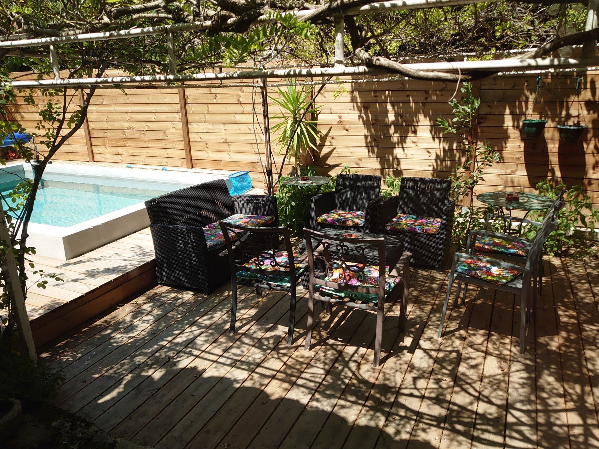 house 6 Rooms for sale on ST REMY DE PROVENCE (13210)