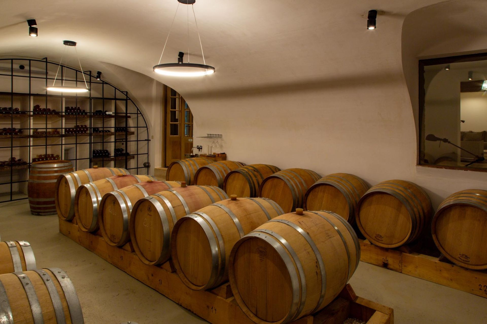 bastide 10 Pièces en location saisonnière sur ST MAXIMIN LA STE BAUME (83470)