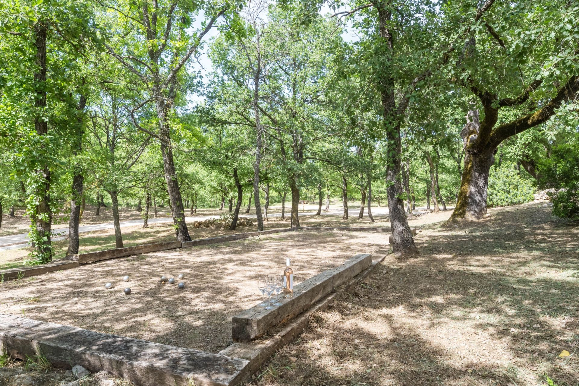 bastide 10 Rooms for seasonal rent on ST MAXIMIN LA STE BAUME (83470)