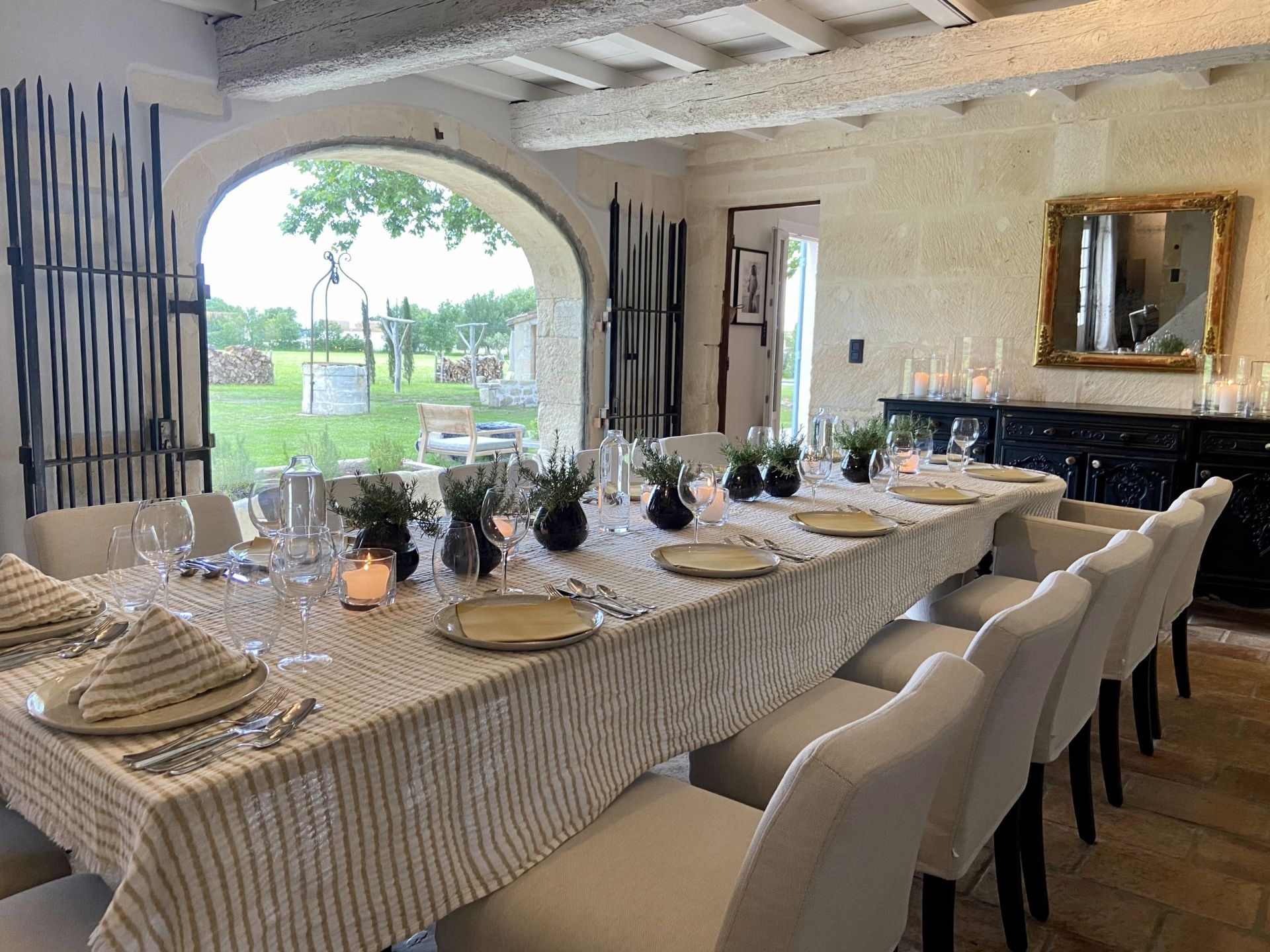 mas 10 Pièces en location saisonnière sur ARLES (13200)