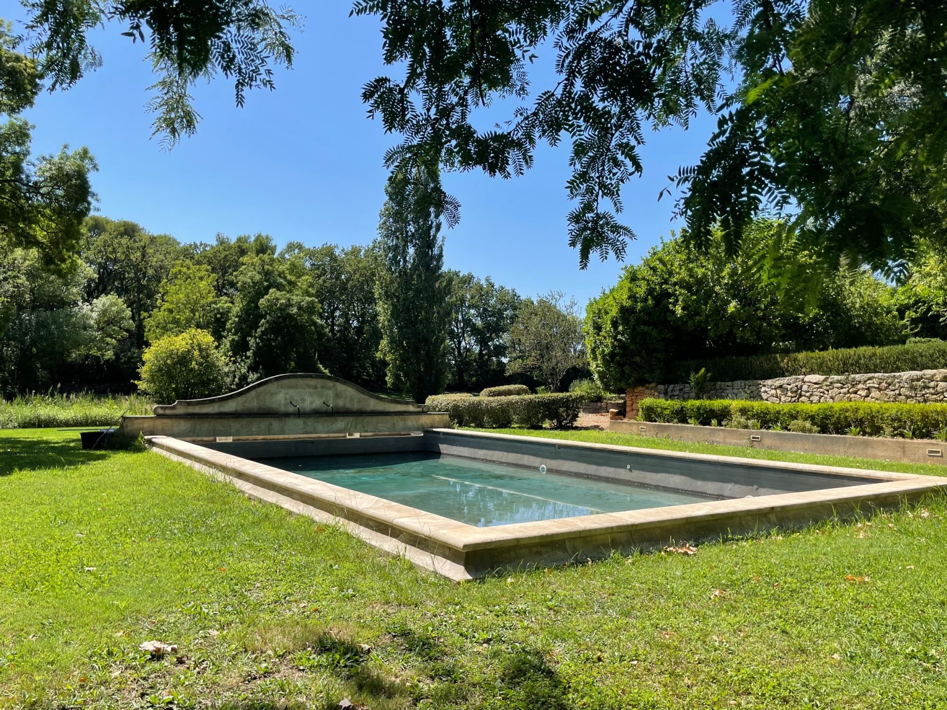 bastide 6 Rooms for seasonal rent on GRANS (13450)