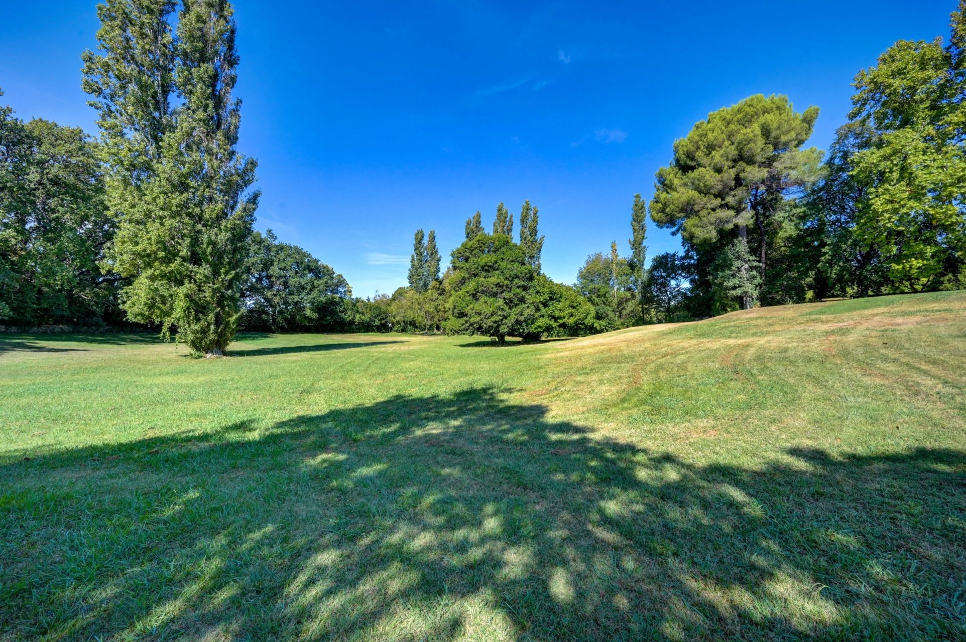 bastide 6 Pièces en location saisonnière sur GRANS (13450)