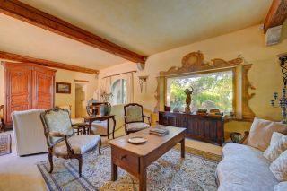 bastide 6 Pièces en location saisonnière sur GRANS (13450)