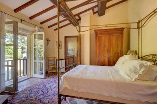 bastide 6 Pièces en location saisonnière sur GRANS (13450)