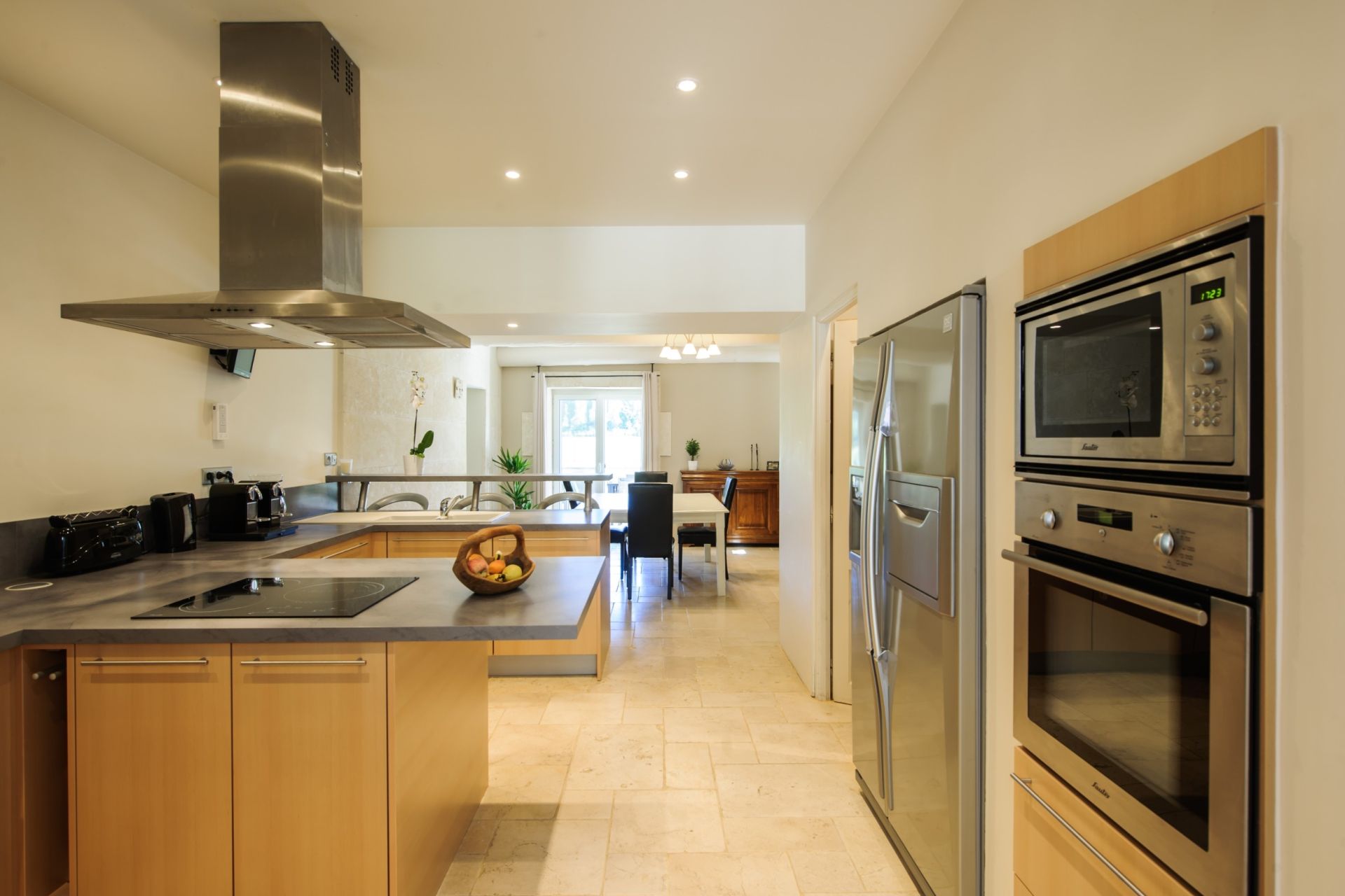 mas 9 Rooms for seasonal rent on ST REMY DE PROVENCE (13210)