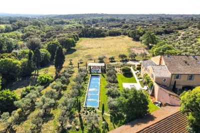 maison 12 Pièces en vente sur MAUSSANE LES ALPILLES (13520) Vente Maison Maussane-les-Alpilles 12 Pièces 900 m²