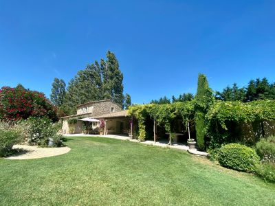 maison 8 Pièces en vente sur EYGALIERES (13810) Vente Maison Eygalières 8 Pièces 380 m²