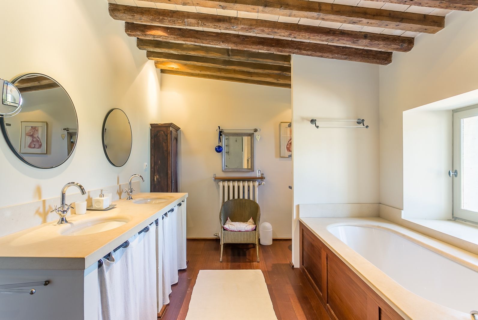 mas 10 Rooms for seasonal rent on ST REMY DE PROVENCE (13210)