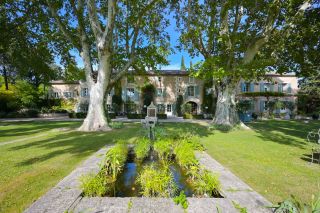 mas 11 Pièces en location saisonnière sur ST REMY DE PROVENCE (13210)