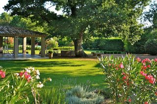 property 10 Rooms for seasonal rent on ST ETIENNE DU GRES (13103)