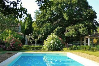 property 10 Rooms for seasonal rent on ST ETIENNE DU GRES (13103)