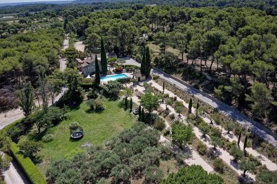 Vente Maison Saint-Rémy-de-Provence 8 Pièces 280 m²