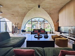 mas 6 Rooms for seasonal rent on BOULBON (13150)