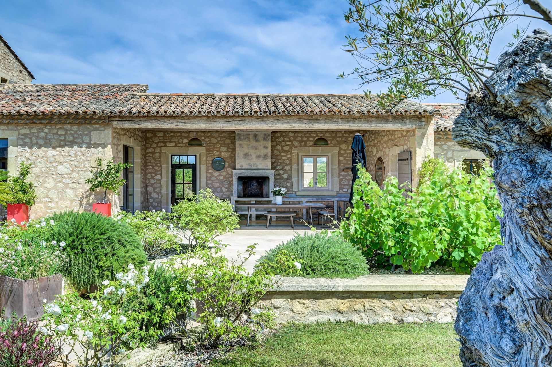 mas 7 Rooms for seasonal rent on ST REMY DE PROVENCE (13210)