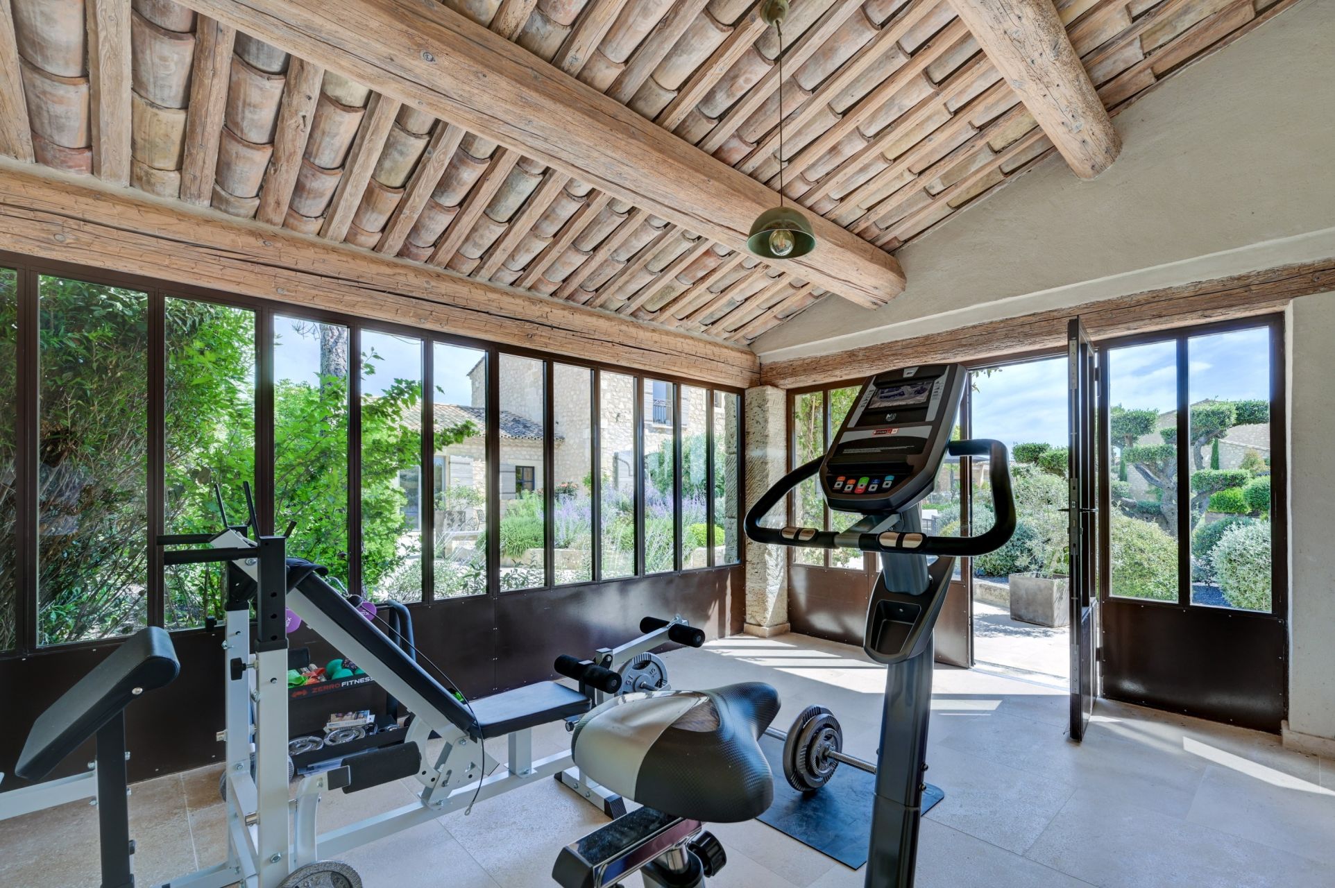 mas 7 Rooms for seasonal rent on ST REMY DE PROVENCE (13210)