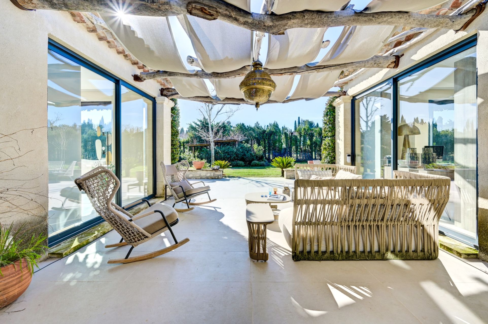 house 6 Rooms for seasonal rent on ST REMY DE PROVENCE (13210)