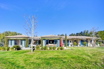 Rental House Saint-Rémy-de-Provence 6&nbsp;Rooms 270&nbsp;m²