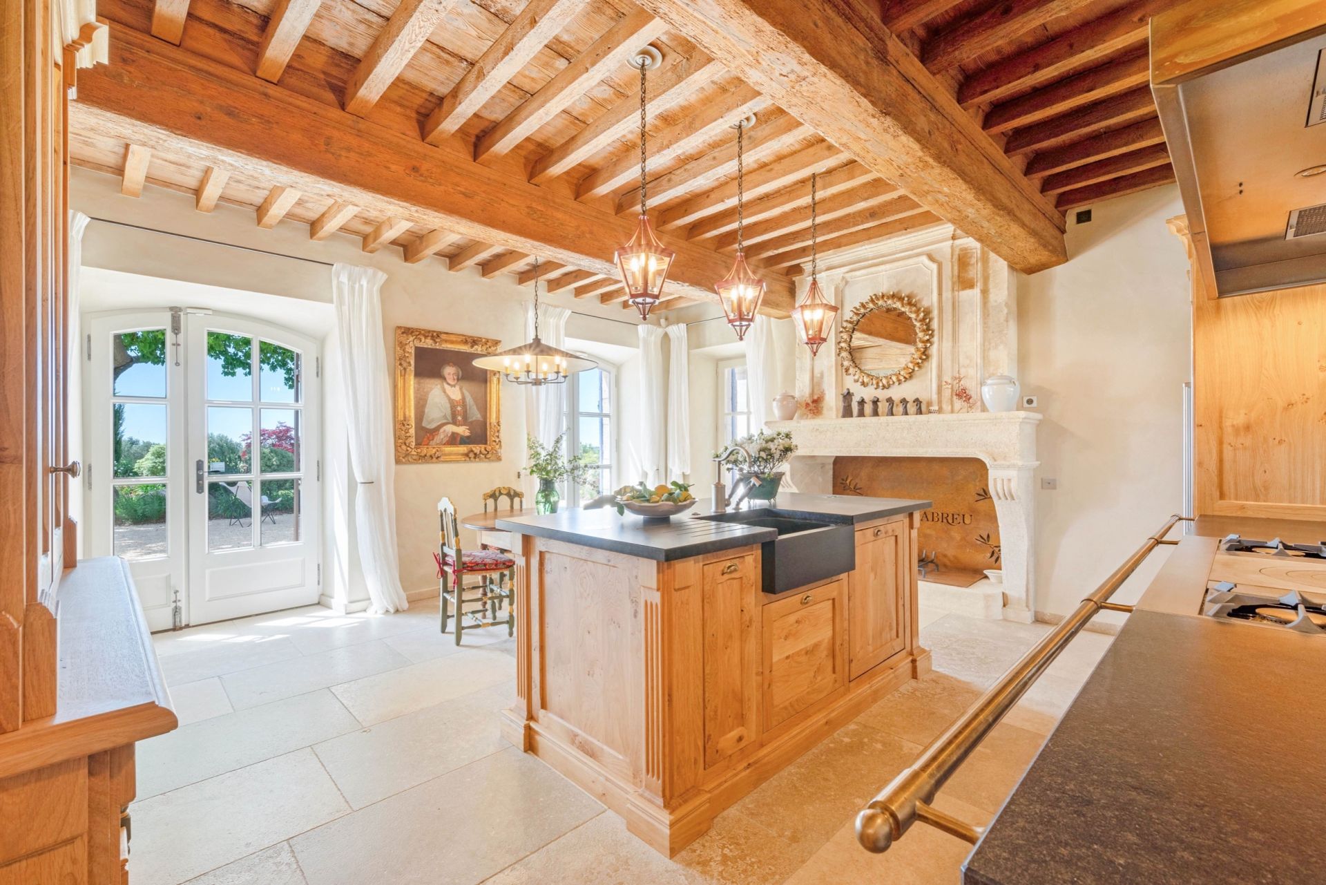 maison 8 Pièces en vente sur MAUSSANE LES ALPILLES (13520)