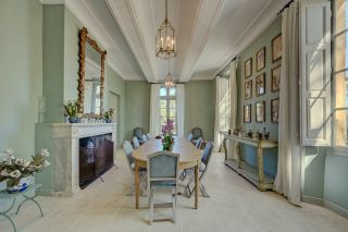 bastide 12 Rooms for seasonal rent on CABRIES (13480)