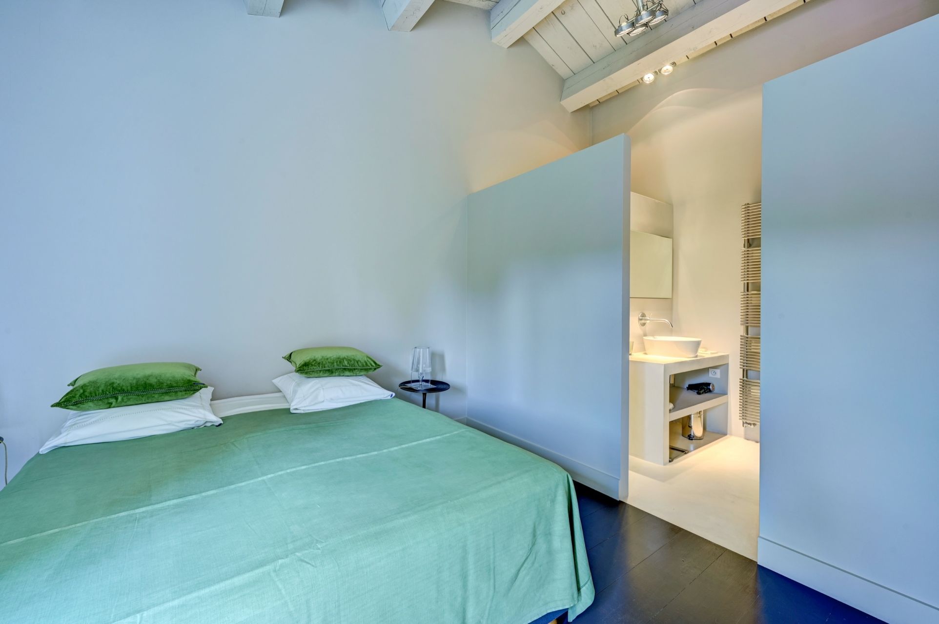 house 7 Rooms for sale on ST REMY DE PROVENCE (13210)