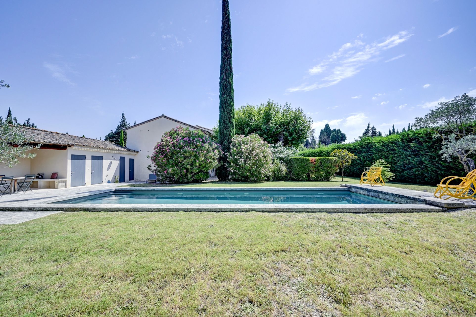 house 7 Rooms for sale on ST REMY DE PROVENCE (13210)
