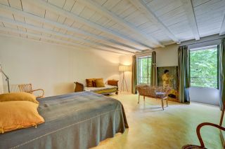 house 7 Rooms for sale on ST REMY DE PROVENCE (13210)