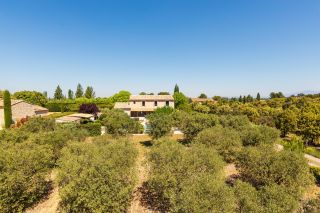 mas 6 Rooms for seasonal rent on EYGALIERES (13810)