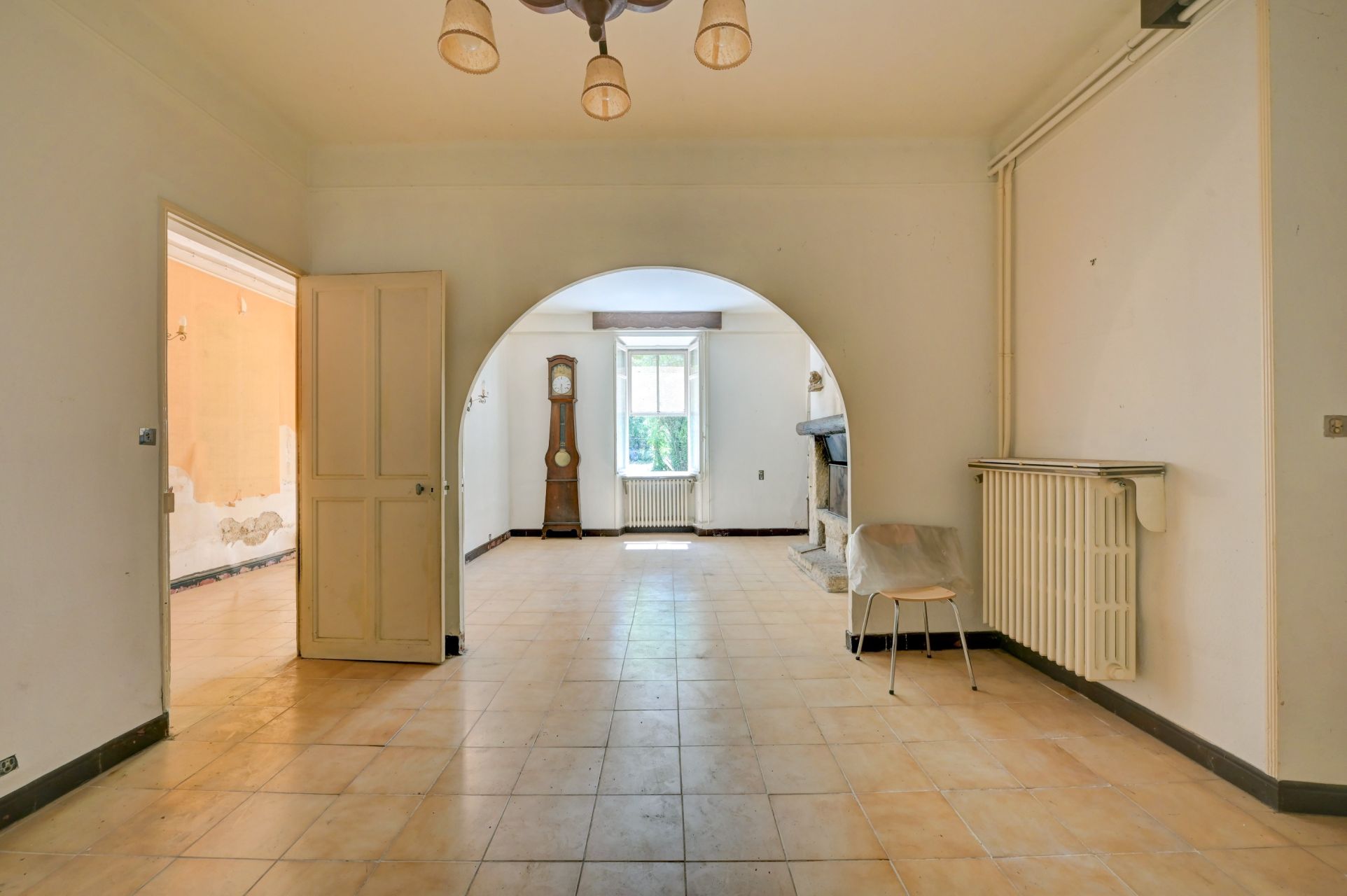 house 10 Rooms for sale on ST REMY DE PROVENCE (13210)