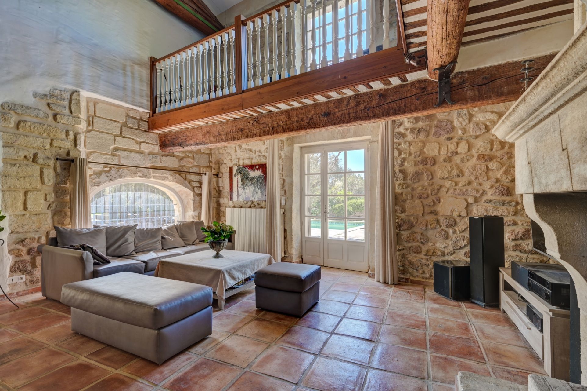 house 9 Rooms for sale on ARLES (13200)