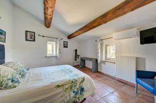 house 9 Rooms for sale on ARLES (13200)