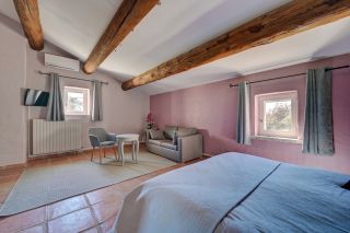 house 9 Rooms for sale on ARLES (13200)