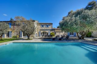 house 9 Rooms for sale on ARLES (13200)