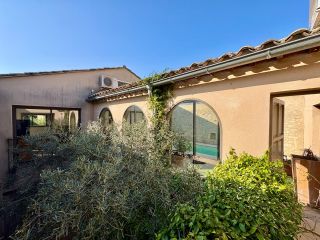 house 5 Rooms for sale on MAUSSANE LES ALPILLES (13520)