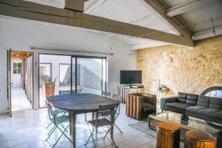 house 5 Rooms for sale on MAUSSANE LES ALPILLES (13520)