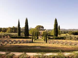 mas 8 Pièces en vente sur PARADOU (13520)