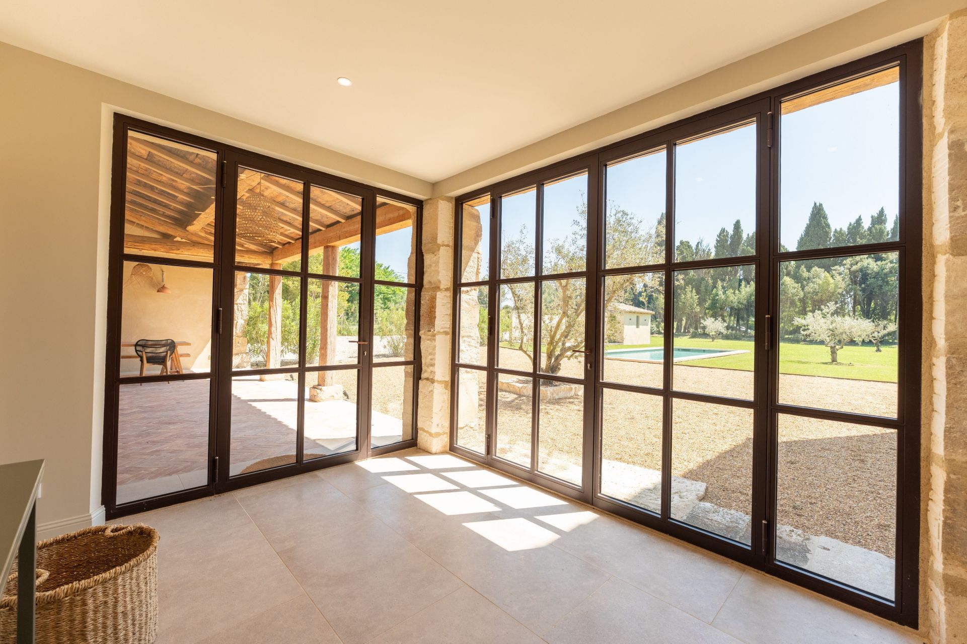 mas 6 Rooms for sale on ST REMY DE PROVENCE (13210)