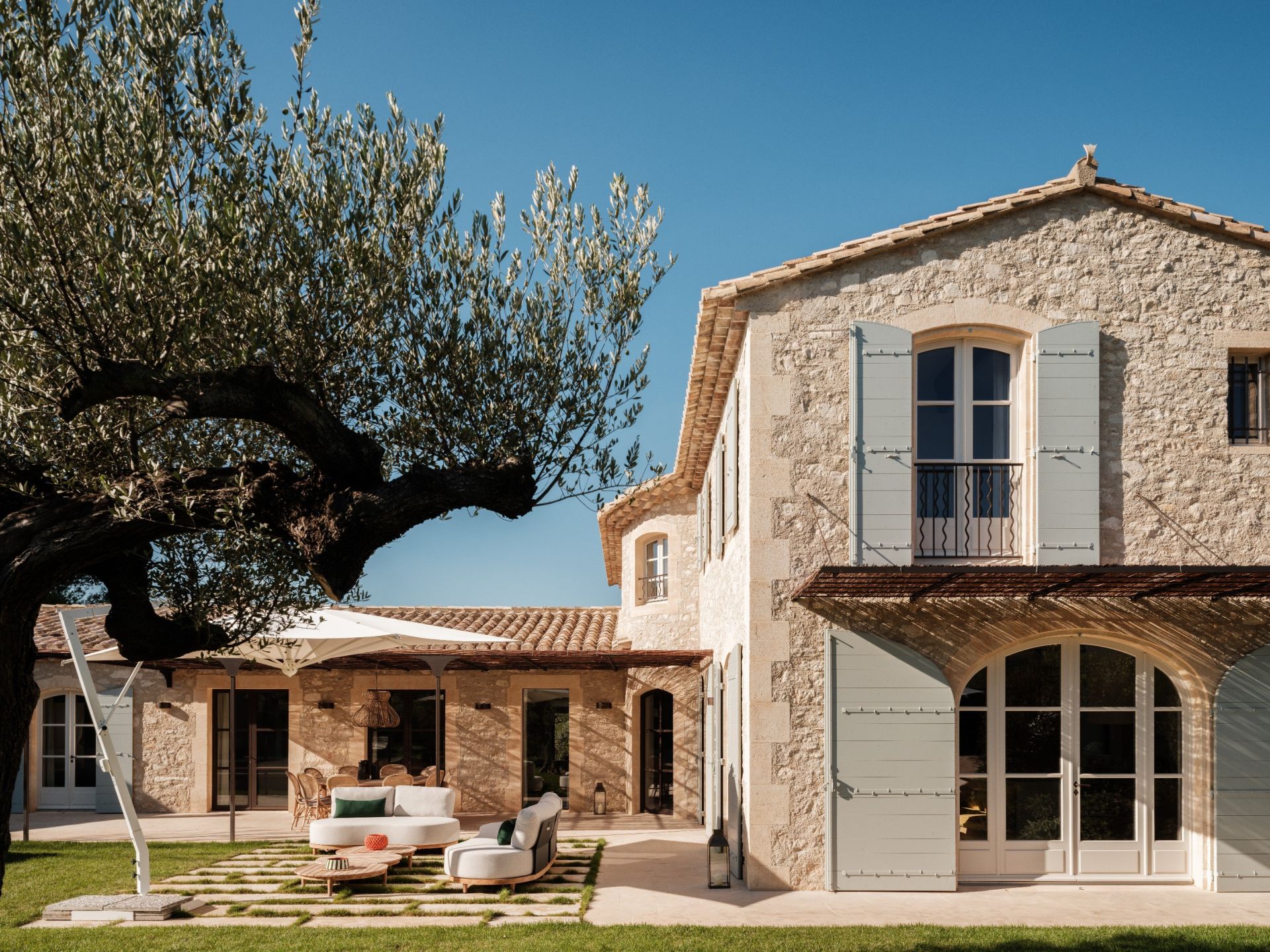 mas 7 Rooms for sale on EYGALIERES (13810)