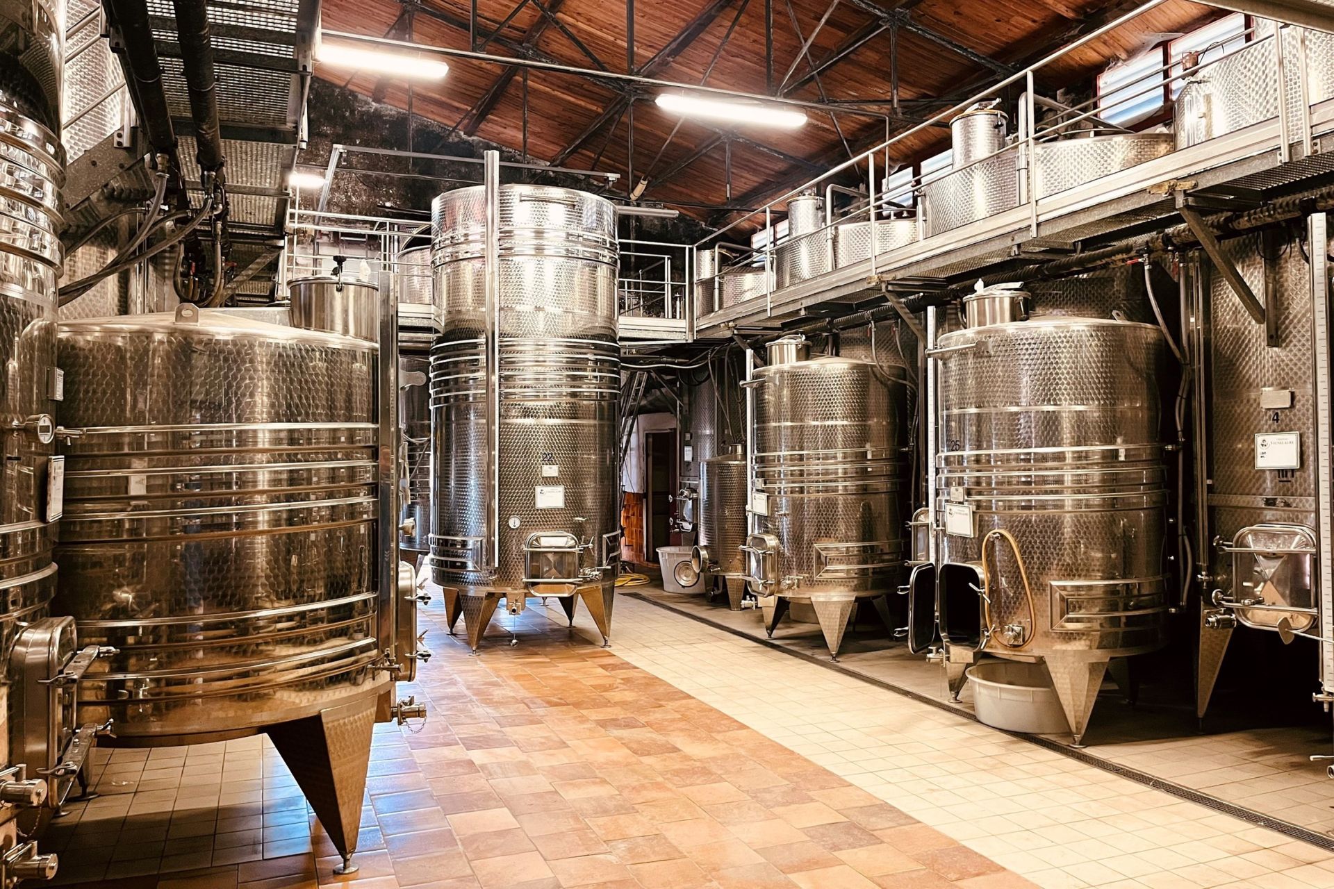 wine estate 30 Rooms for sale on AIX EN PROVENCE (13100)