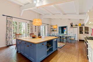 wine estate 30 Rooms for sale on AIX EN PROVENCE (13100)